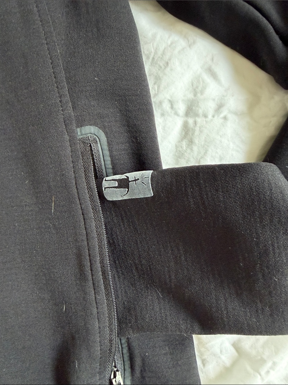 Smartwool Black Hooded Lightweight Jacket - Picture 4 of 4